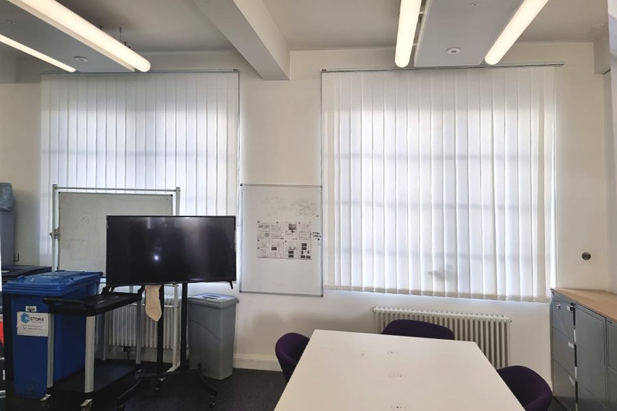 manchester_town_hall_vertical_blinds_04